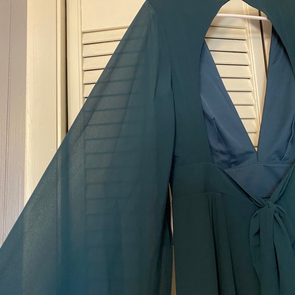 Show me your Mumu Bridesmaid dress - Picture 3 of 5